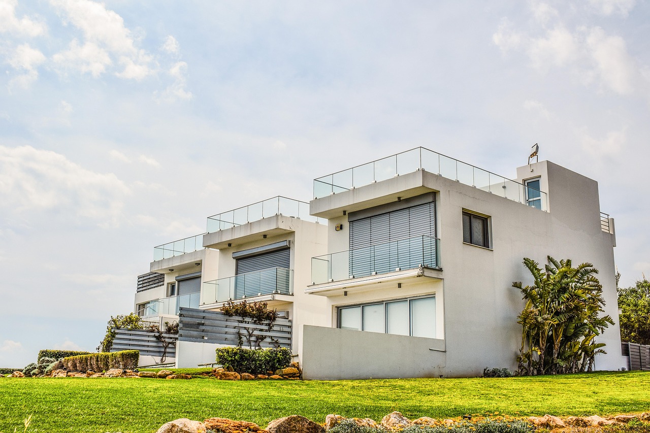 découvrez comment optimiser la rentabilité de vos investissements immobiliers grâce à des conseils d'experts, des analyses de marché et des stratégies efficaces pour maximiser vos profits dans le secteur du real estate.