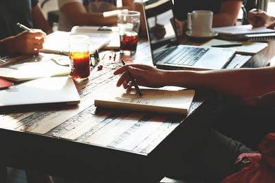 Comment devenir client mystère en 2025 ?